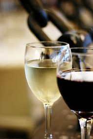 Waterfront - wine glasses fitting