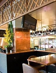 Kingsleys - Bar