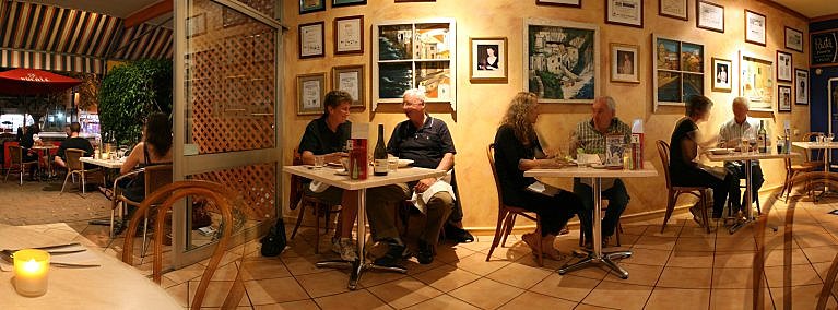 View of Pasta Pronto indoor dining
